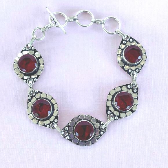 925 Sterling Round Faceted Garnet Bracelet 8" - Picture 1 of 5